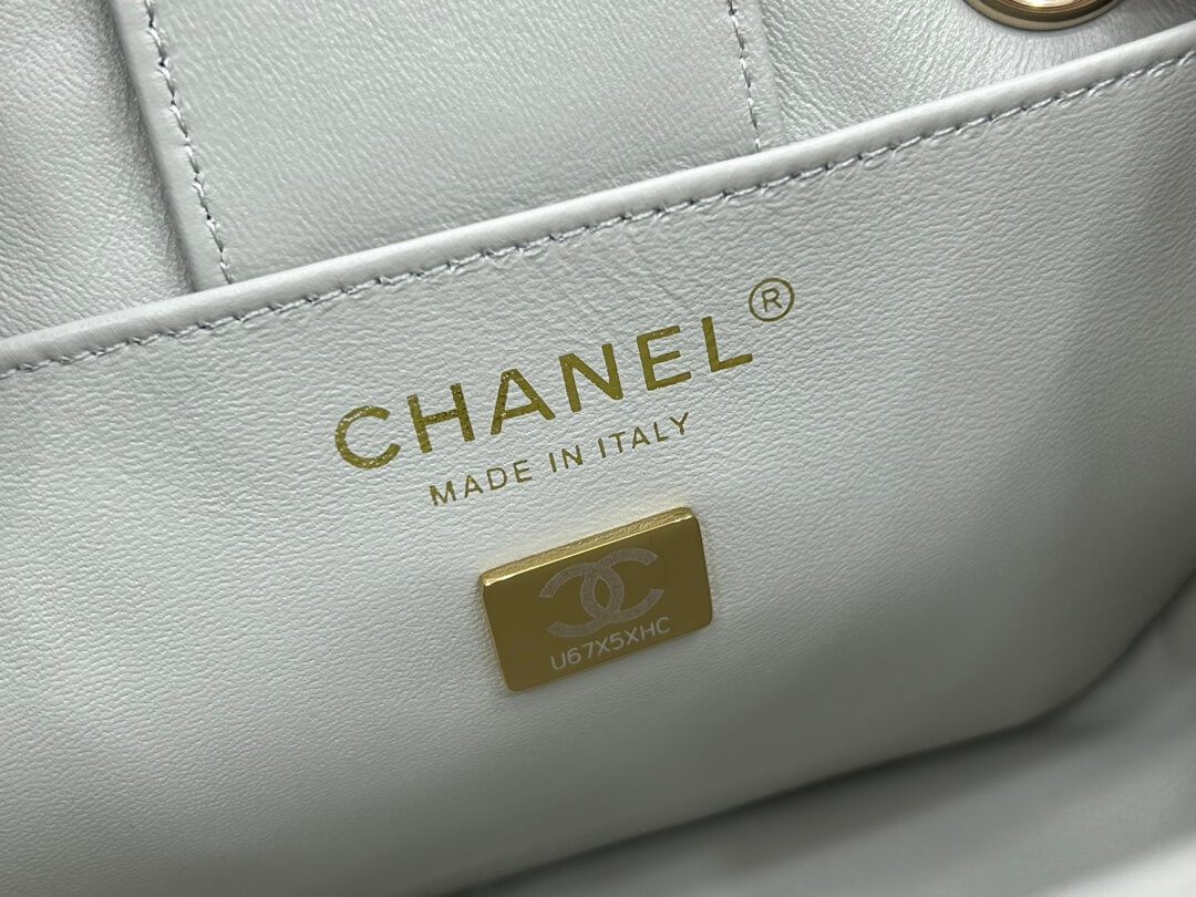 Chanel Classic Tote Bag - Image 5
