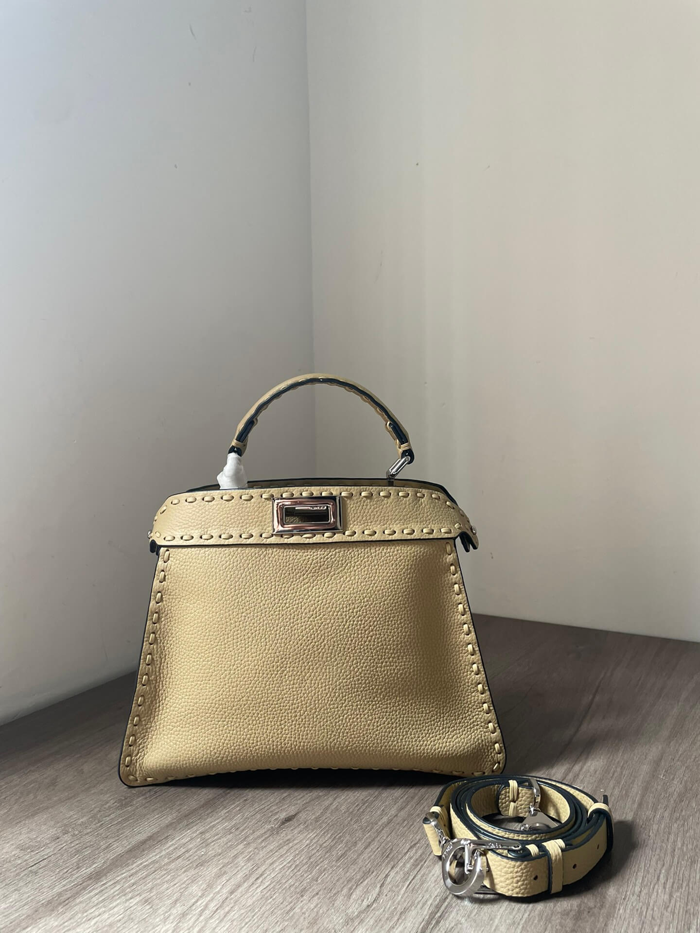 Fendi Peekaboo Bag - Image 3