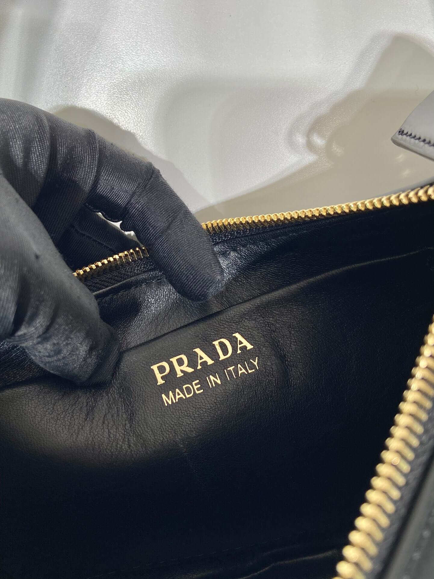 Prada Zip Leather Black Shoulder Bag - Image 2
