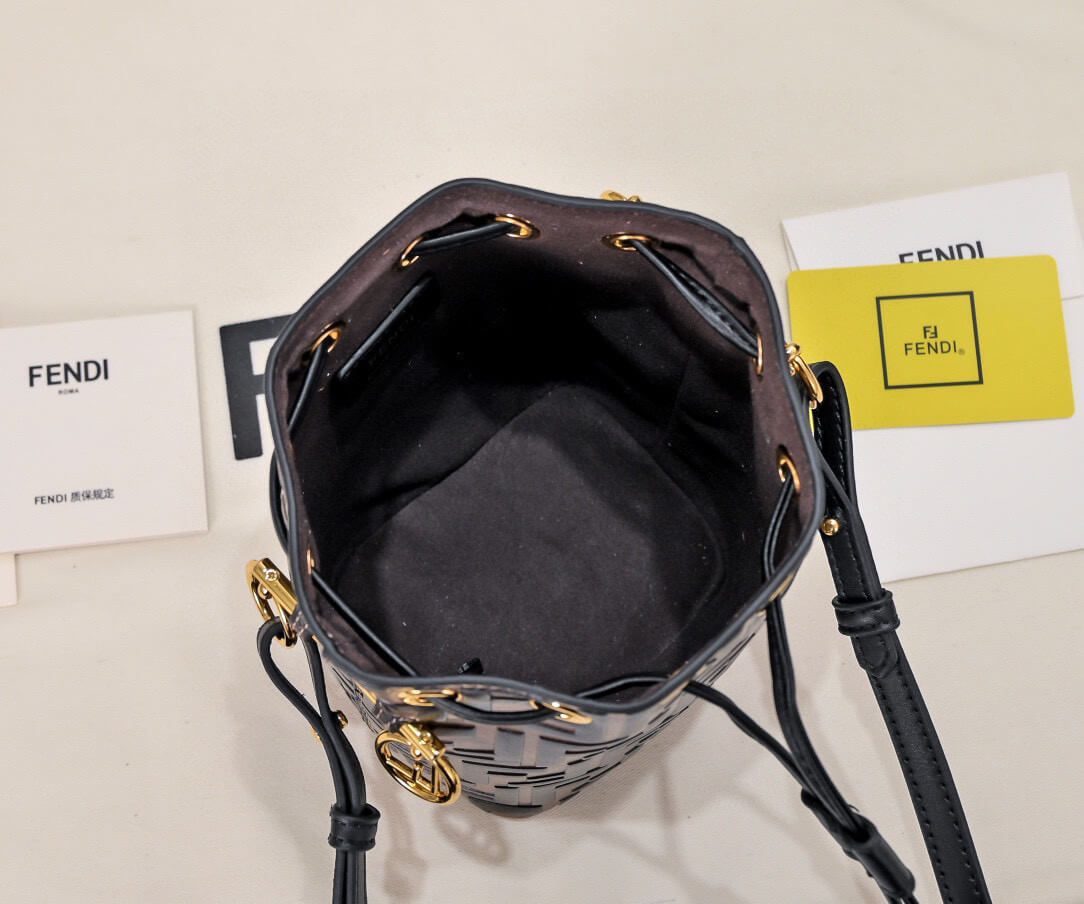 Fendi Mon Tresor Bucket Bag - Image 2