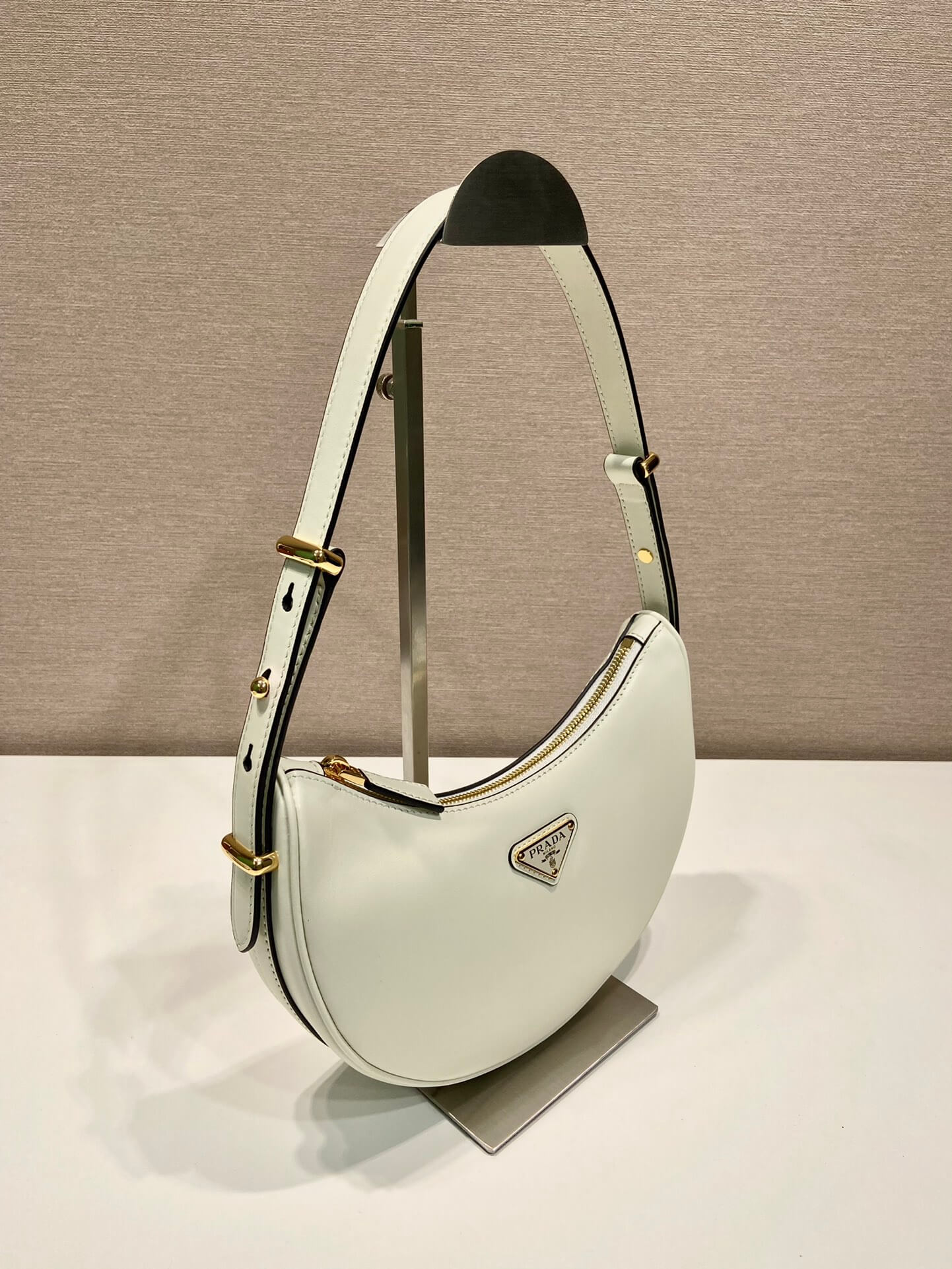 Prada Zip Leather Shoulder Bag - Image 2