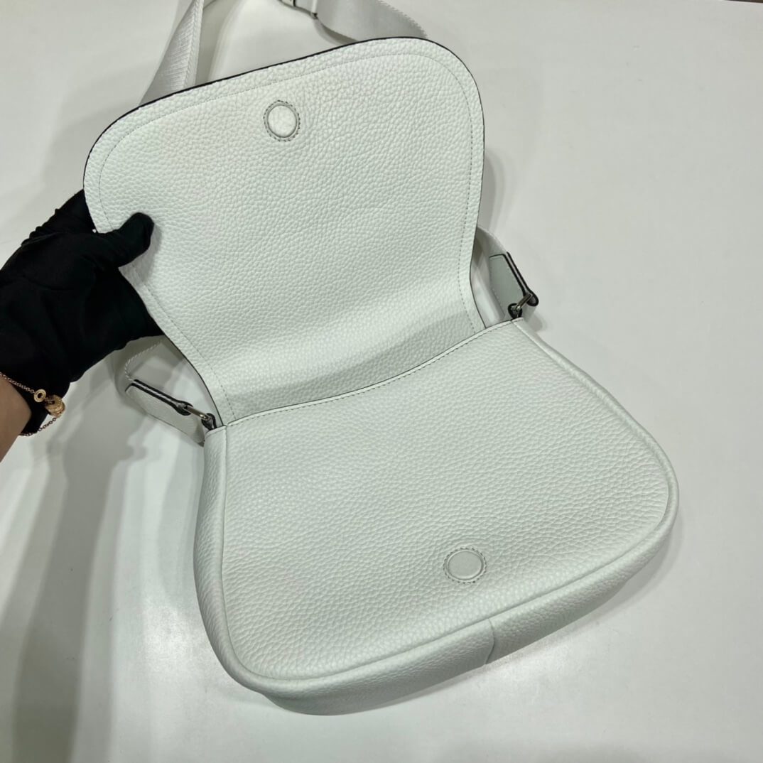Prada Vitello Daino Soft Leather Bag - Image 2