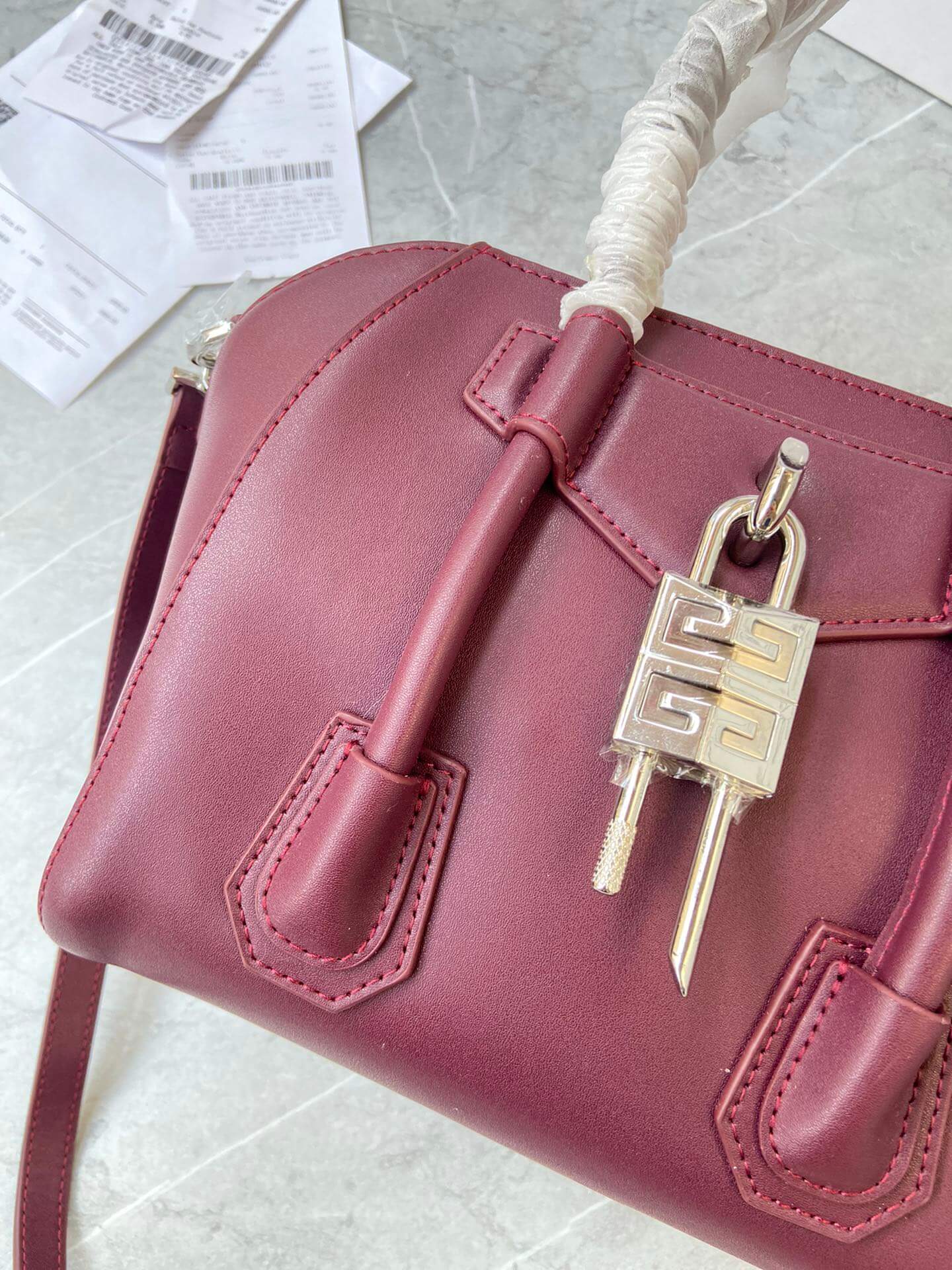 Givenchy Antigona Lock Bag - Image 2
