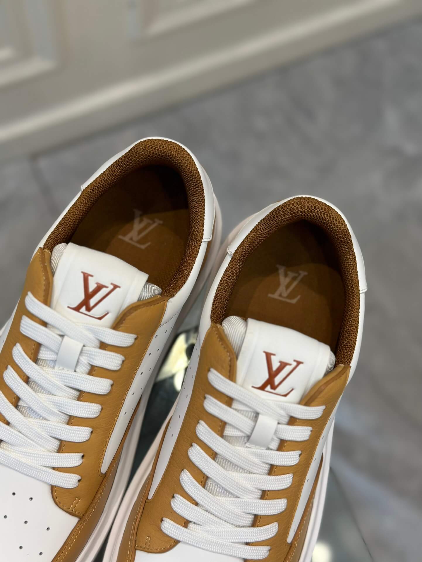 LV Latest Shoes - Image 5
