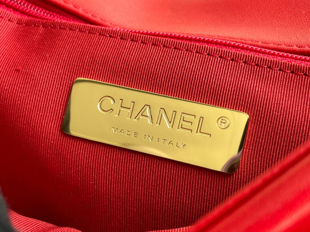 Chanel 19 Bag Red - Image 3
