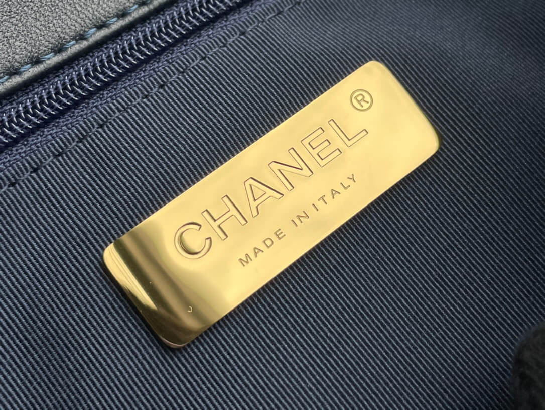 Chanel 19 Bag Black - Image 4