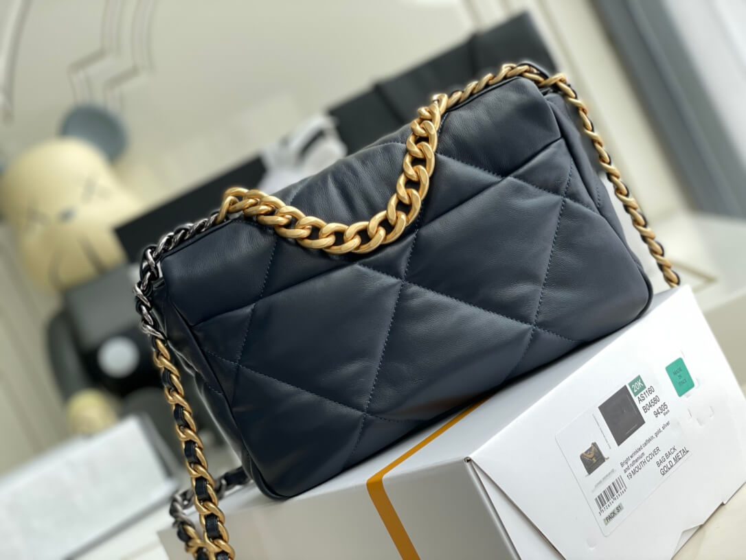 Chanel 19 Bag Black - Image 5
