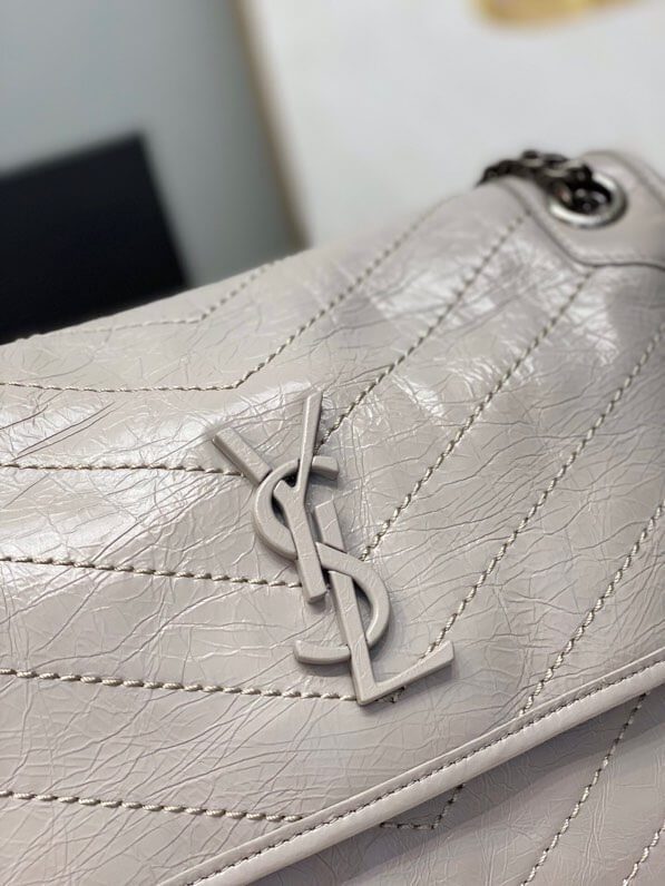 Women's YSL Niki Medium Leather Shoulder Bag - Image 4