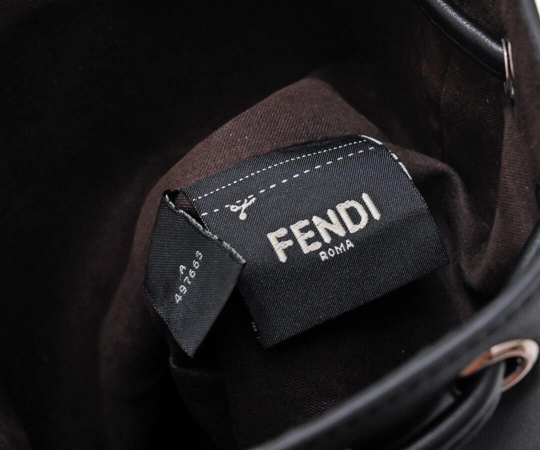 Fendi Mon Tresor Bucket Bag - Image 6
