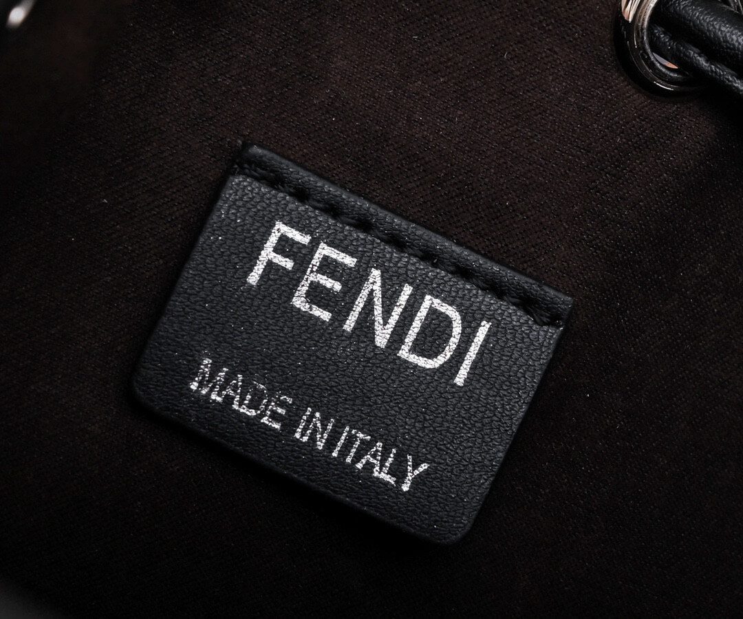 Fendi Mon Tresor Bucket Bag - Image 7