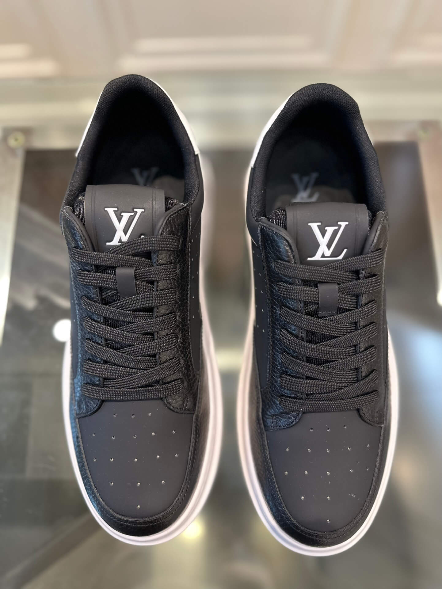 LV Latest Shoes - Image 3