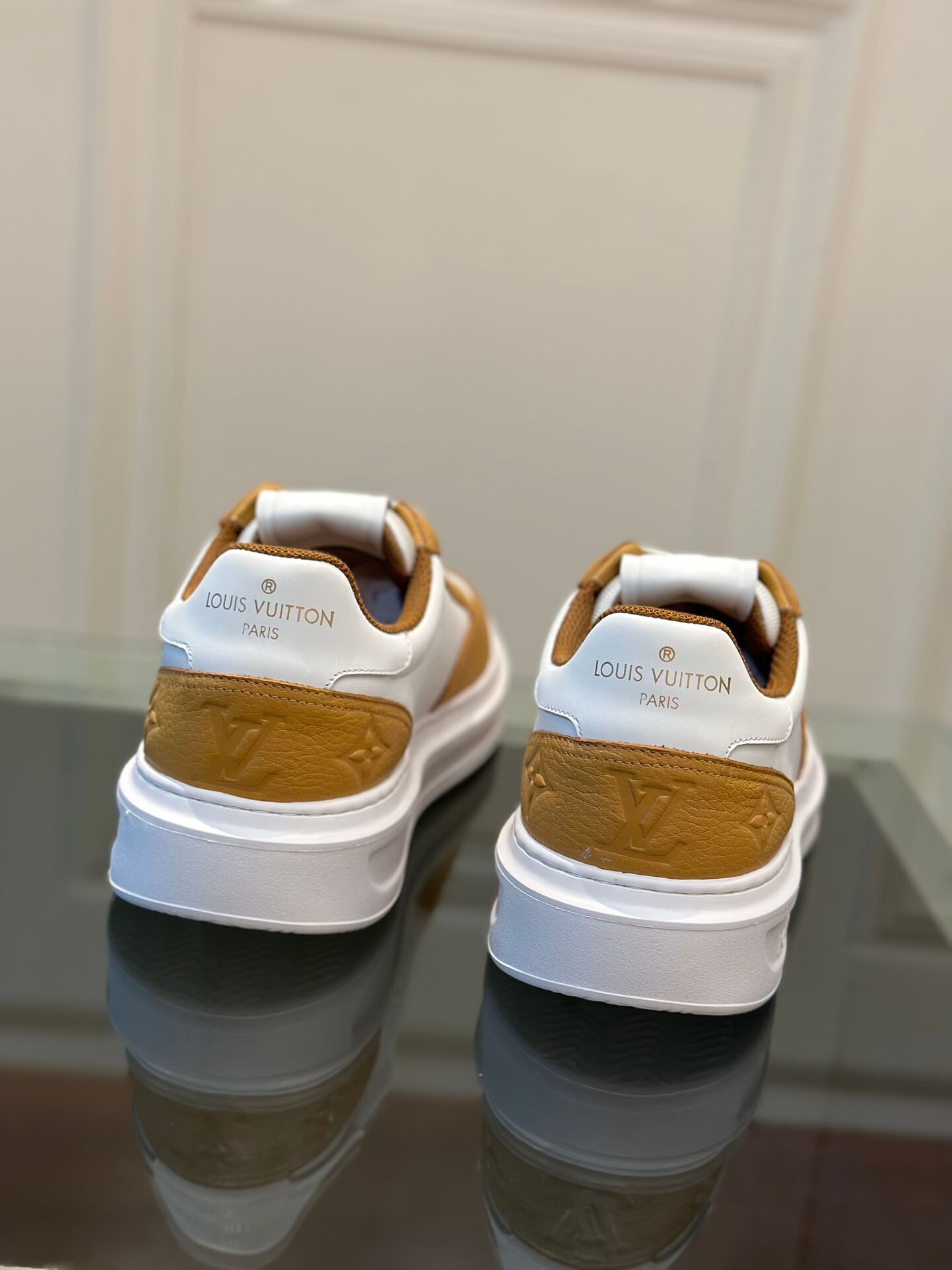 LV Latest Shoes - Image 4