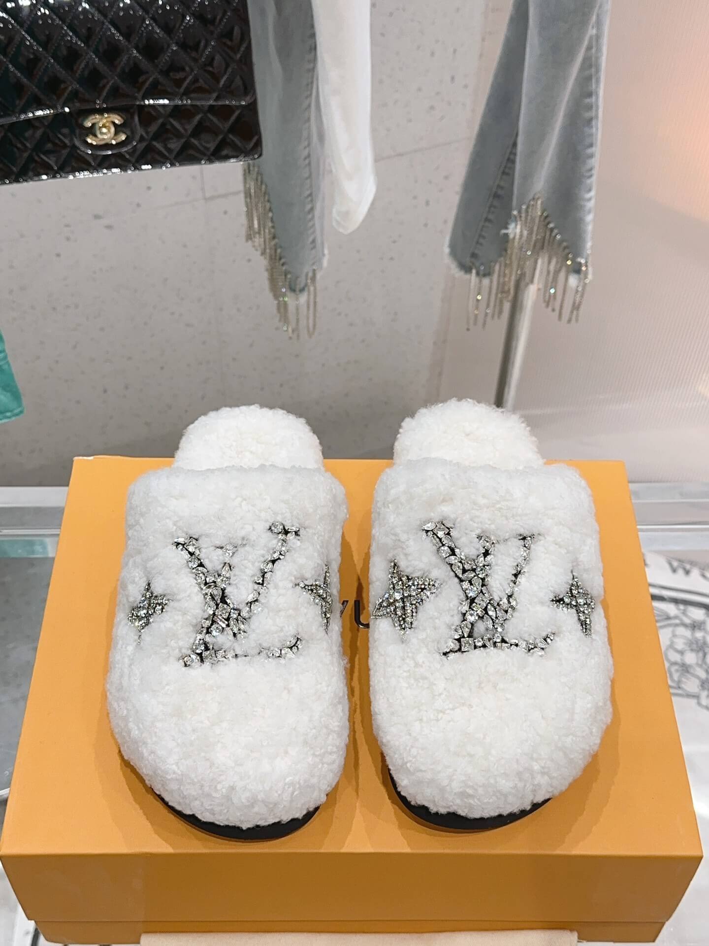 LV Paseo Flat Mule Shoes - Image 6