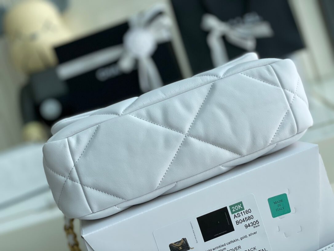 Chanel 19 Bag White - Image 5