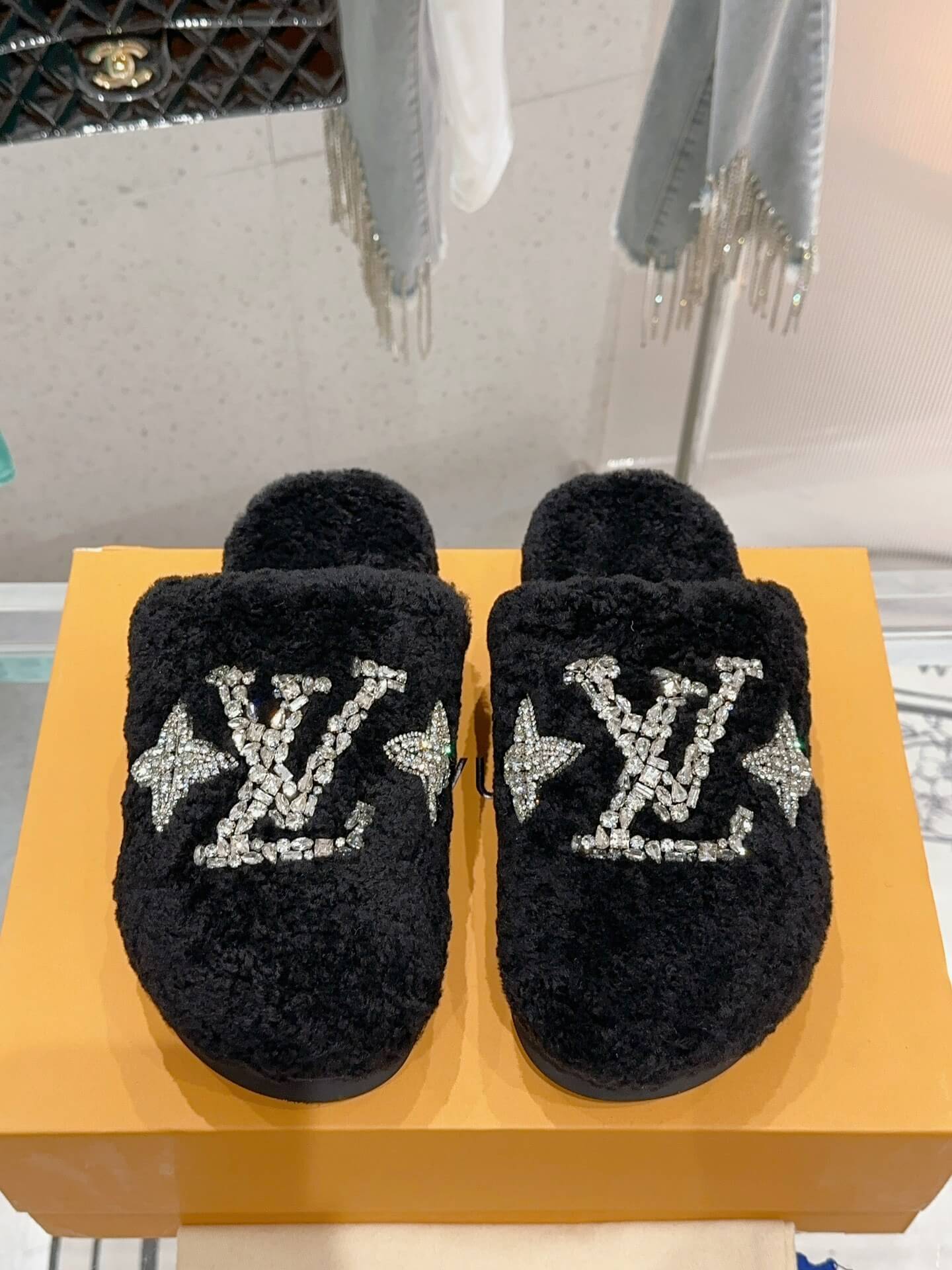 LV Paseo Flat Mule Shoes - Image 7