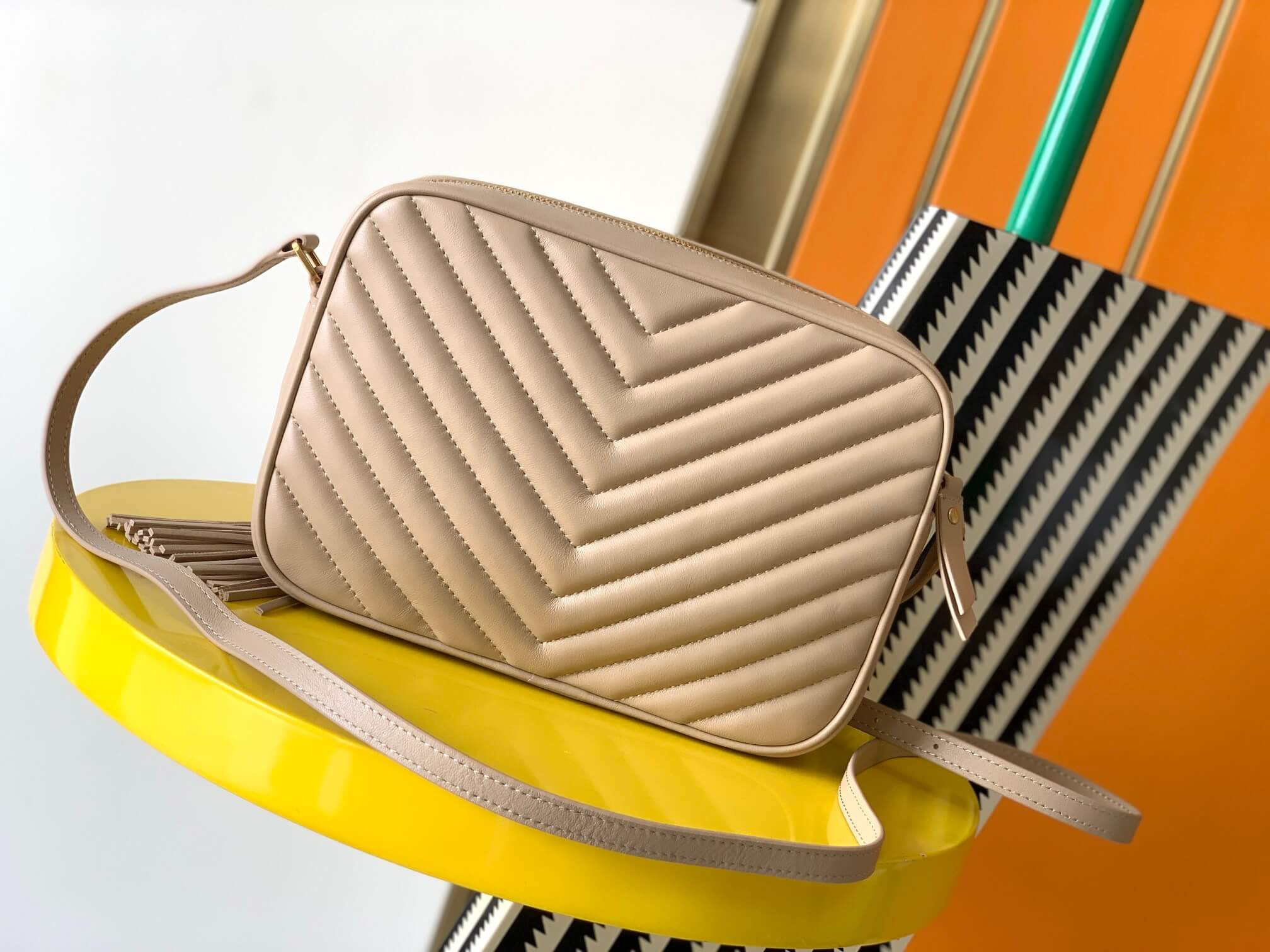 Saint Laurent Lou Bag - Image 4