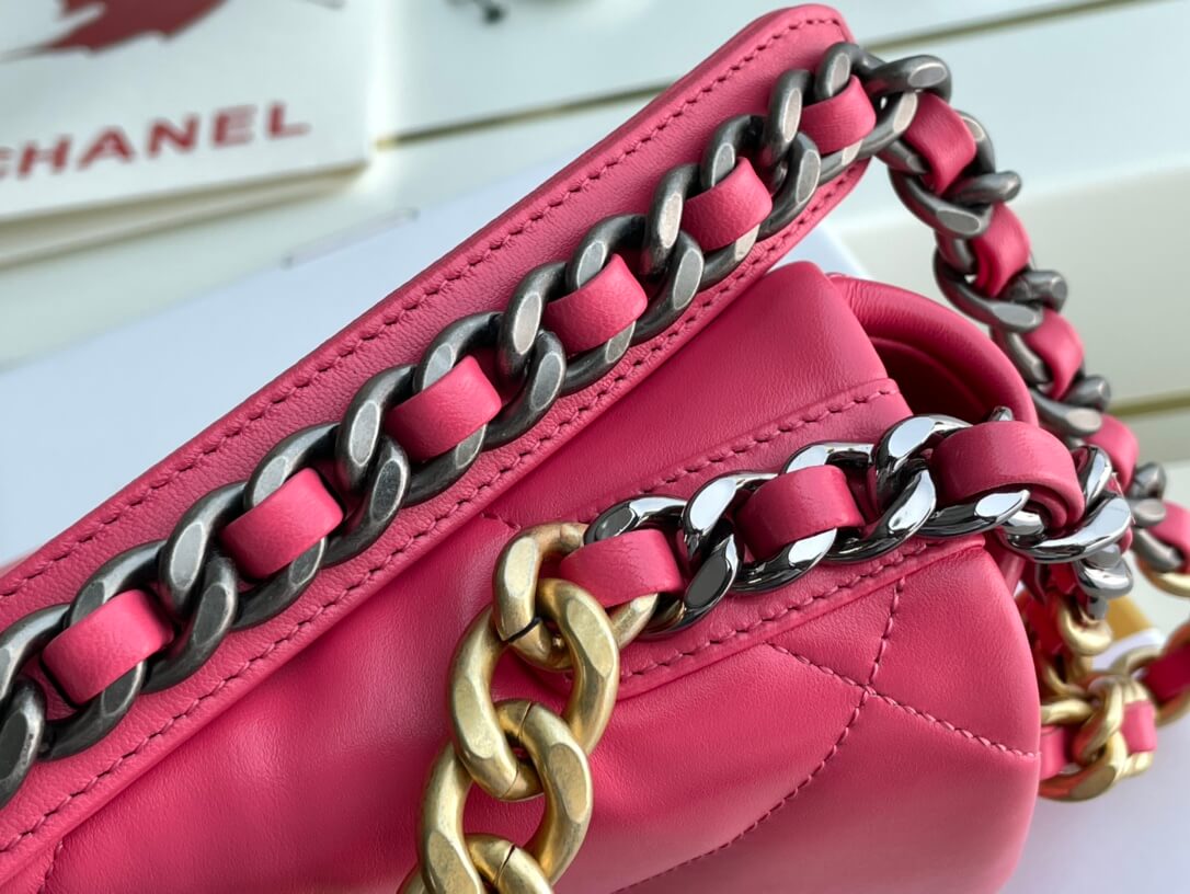 Chanel 19 Bag Rose Pink - Image 5
