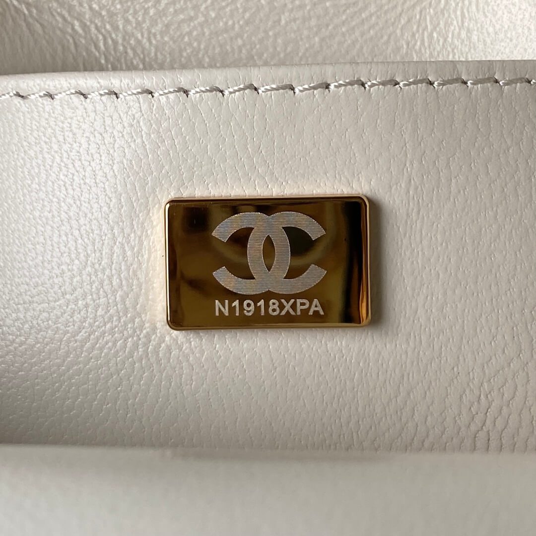 Chanel Matelasse 2 Way Top Handle Chain Shoulder Tote Bag - Image 5