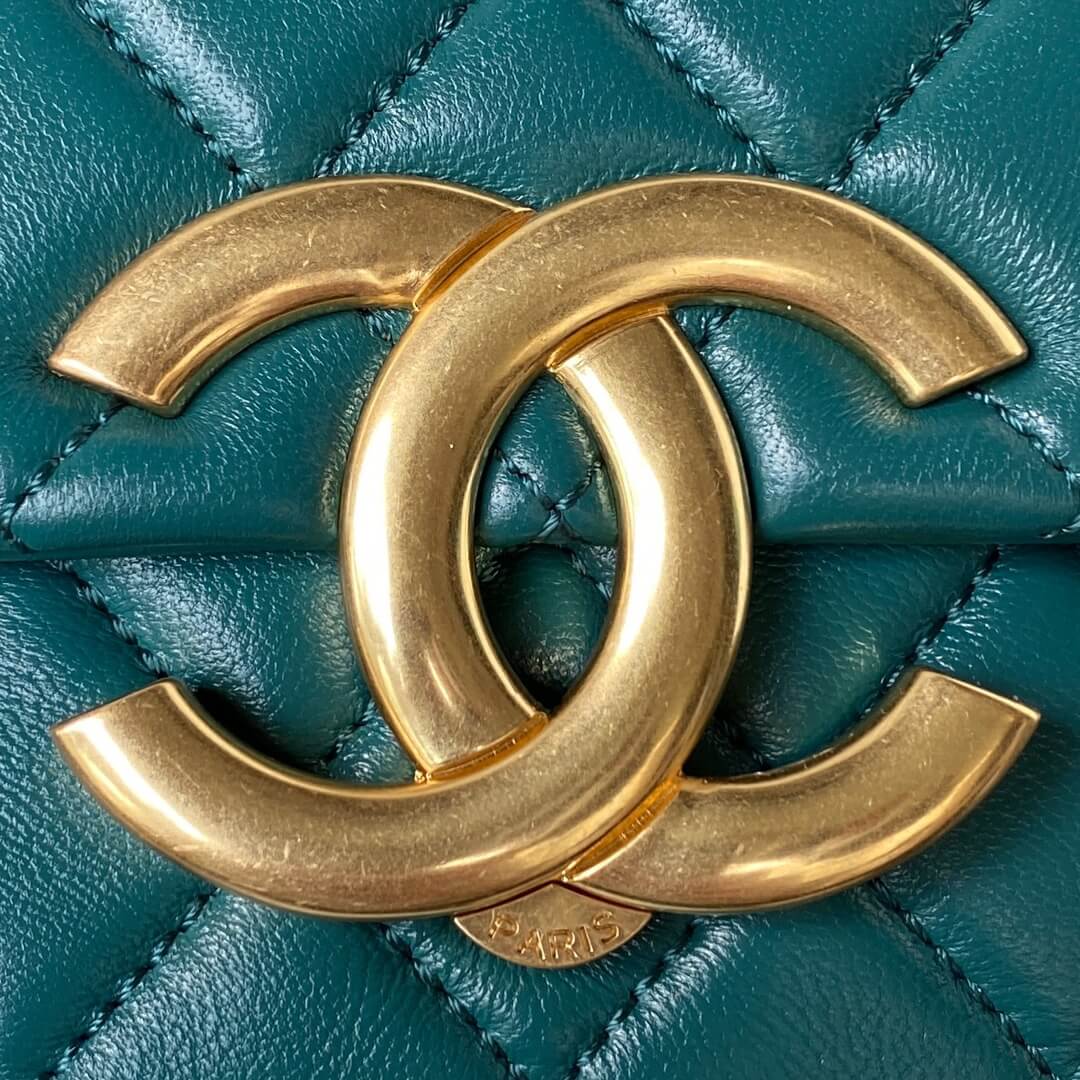 Chanel Leather Flap Bag - Image 5