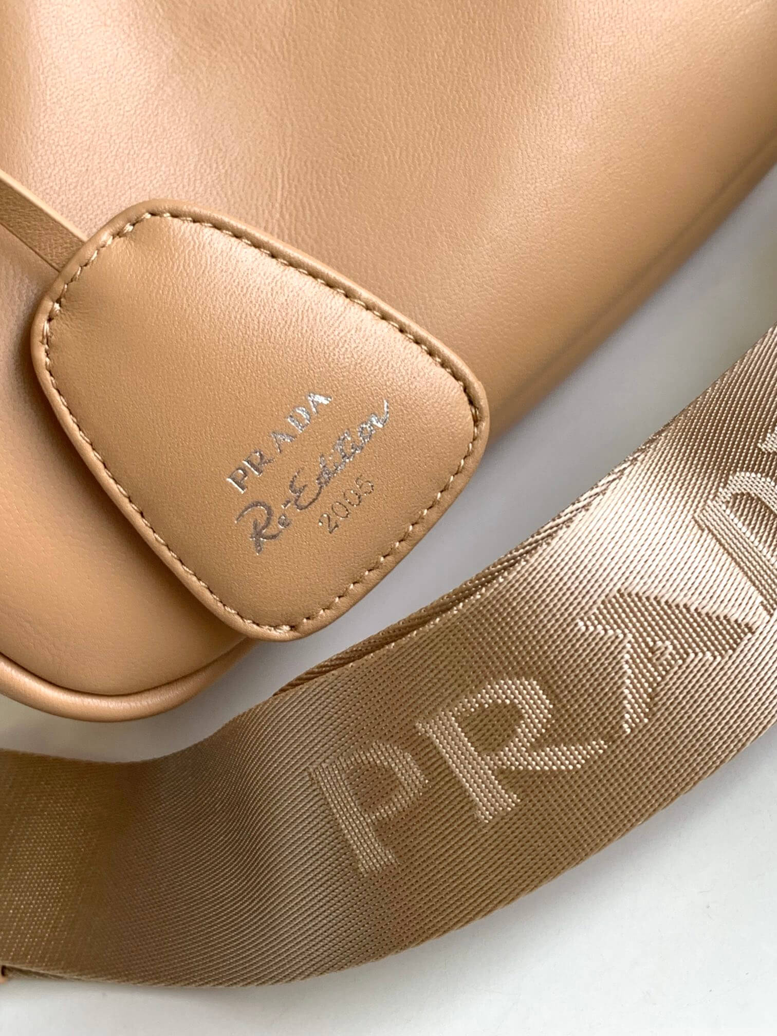 Prada Hobo Cream Bag - Image 4