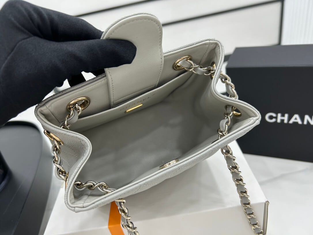 Chanel Classic Tote Bag - Image 6