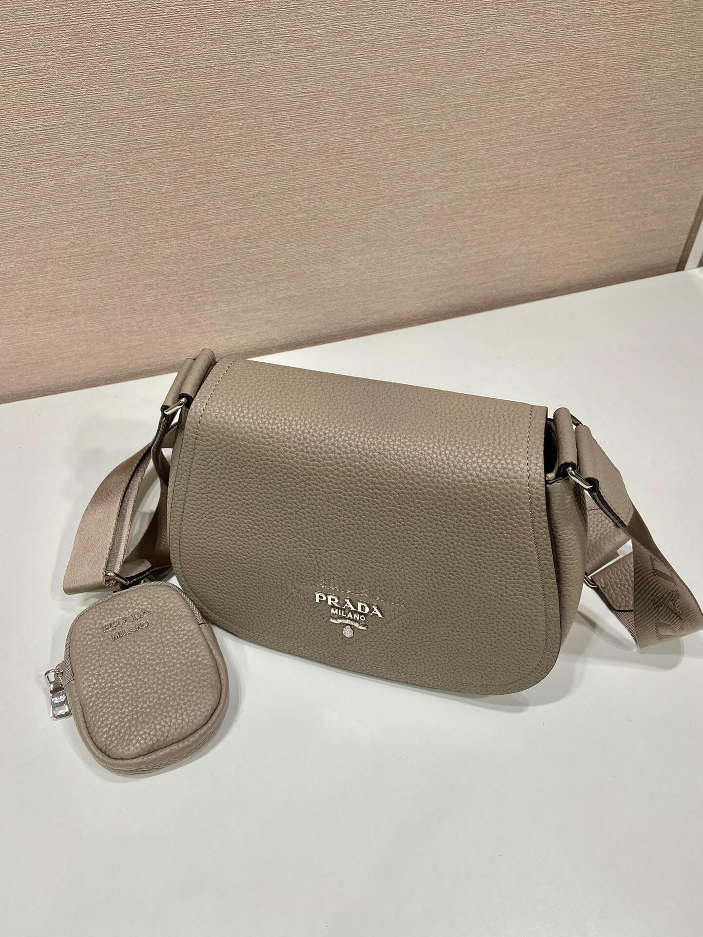 Prada Vitello Daino Soft Leather Bag - Image 7