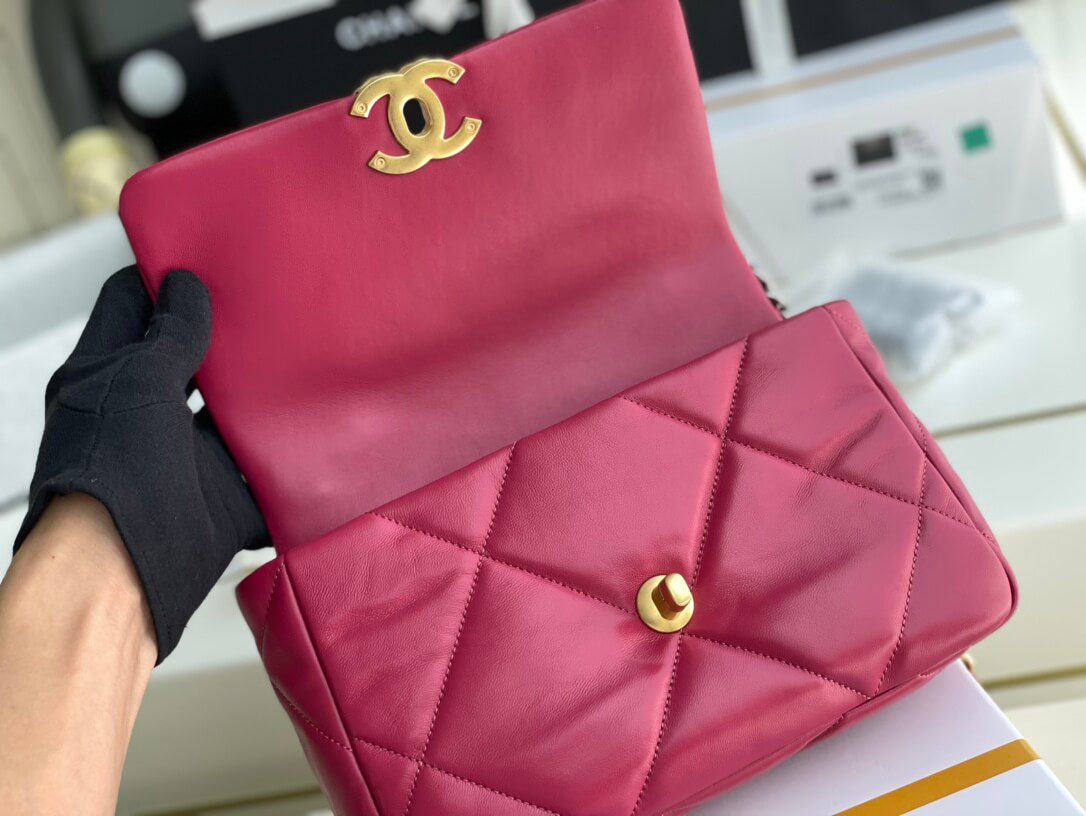 Chanel 19 Bag Dark Pink - Image 9