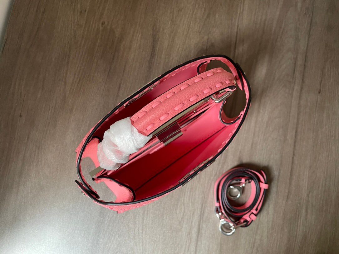 Fendi Peekaboo Bag - Image 7