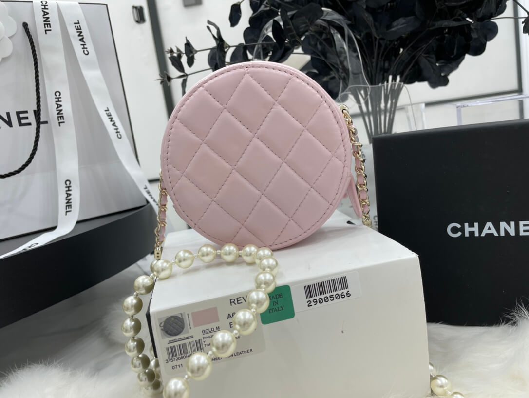 Chanel Round Bag with Chain - Image 9