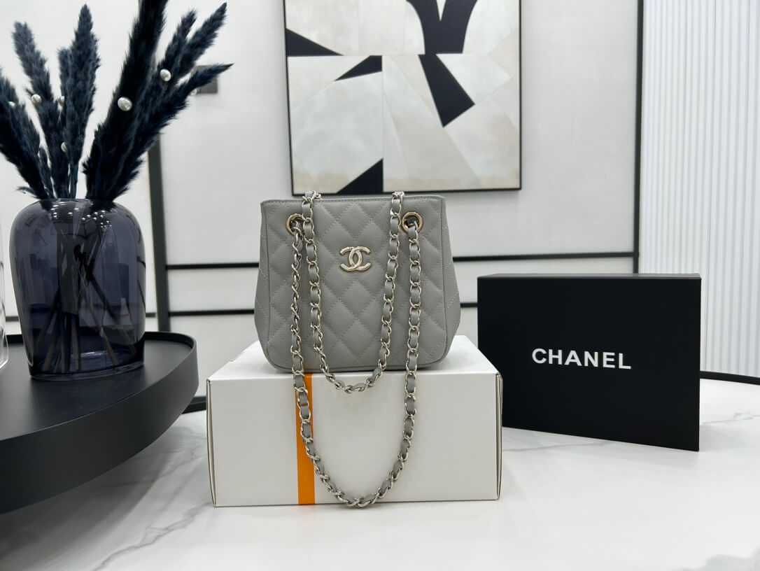 Chanel Classic Tote Bag