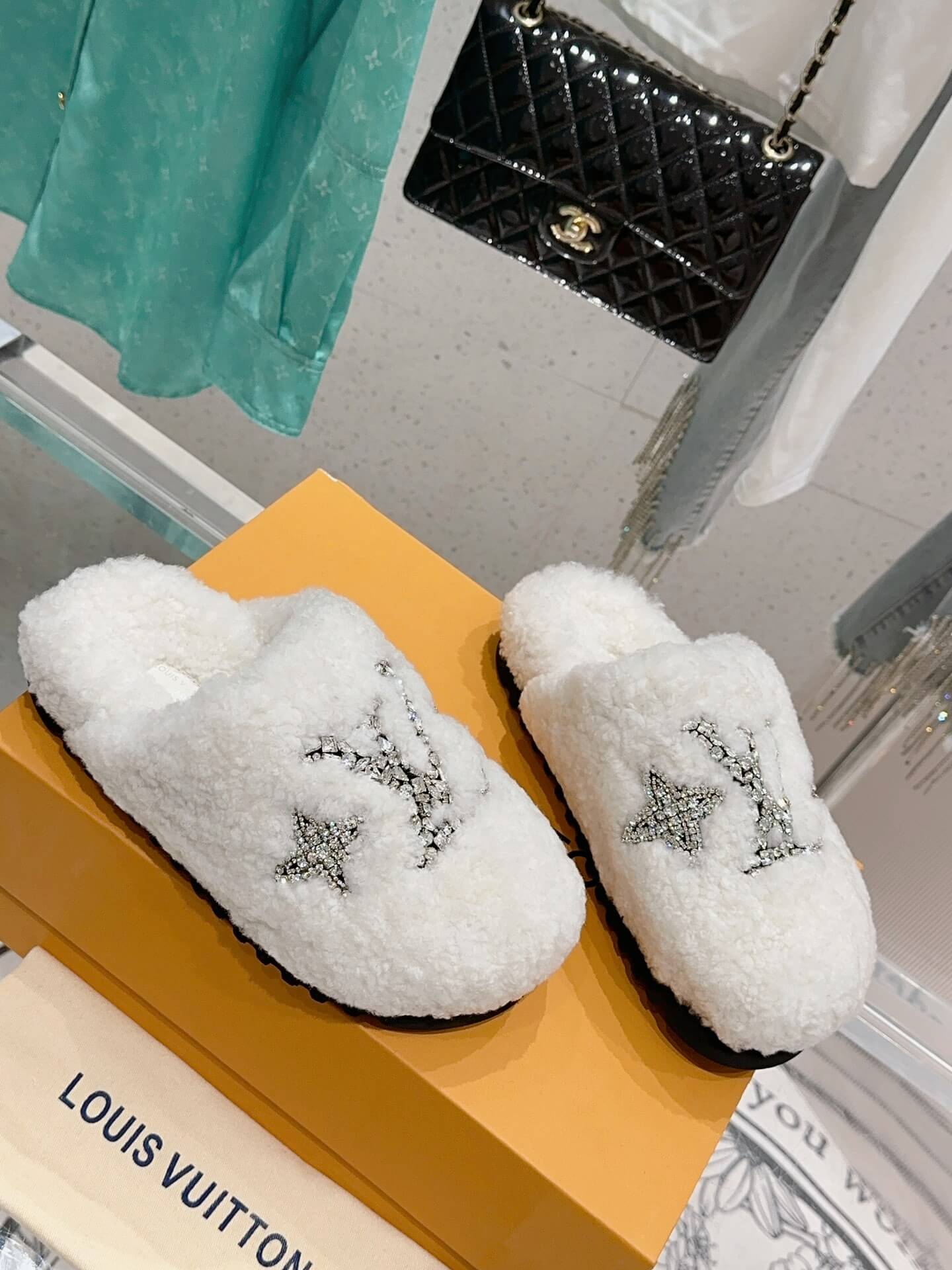 LV Paseo Flat Mule Shoes - Image 9