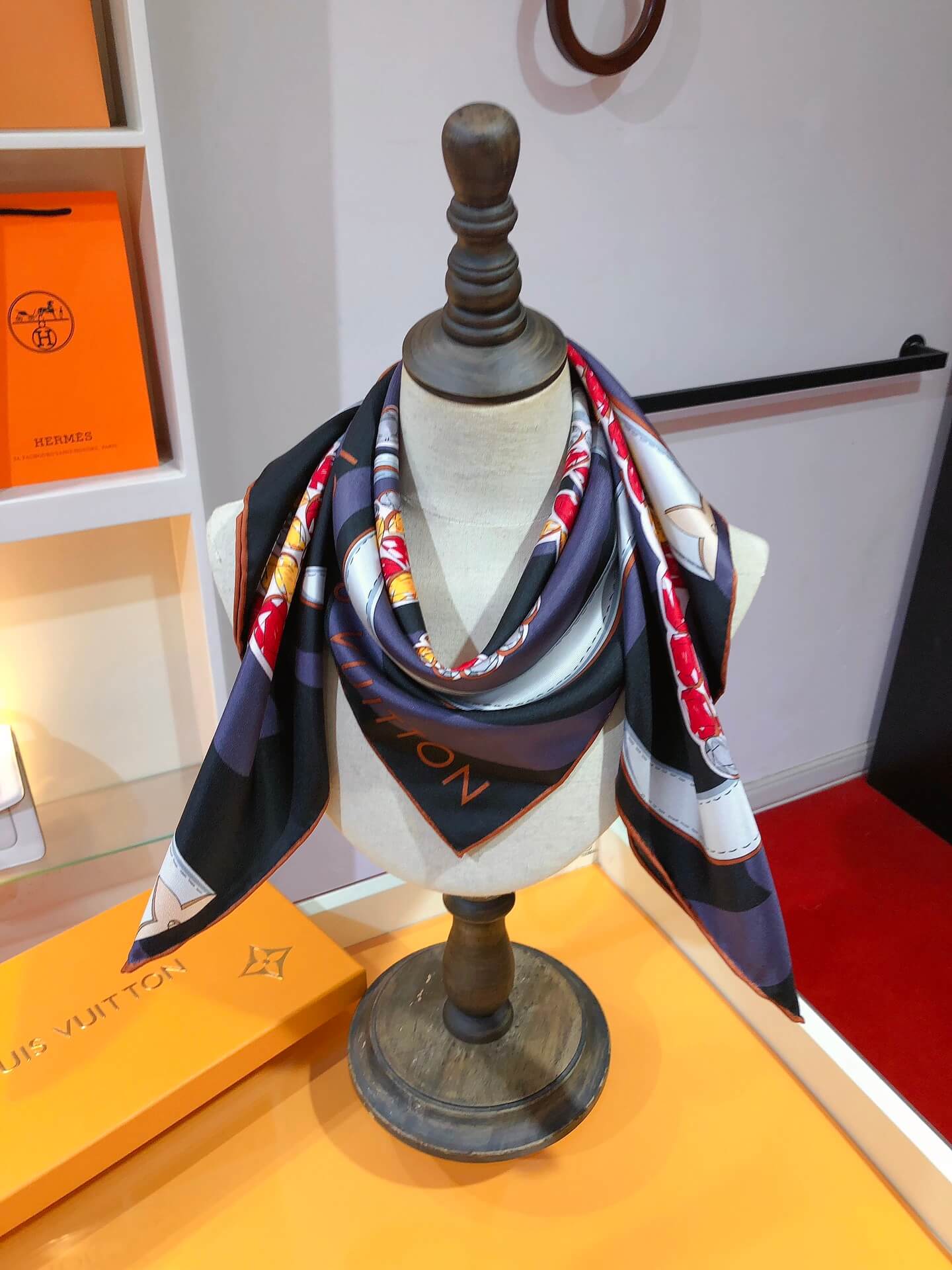 LV Silk Scarf - Image 4