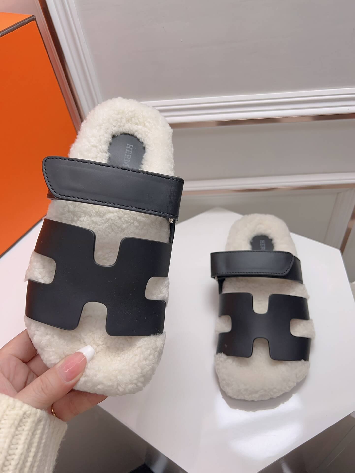 Hermes Teddy Chypre Sandal - Image 2