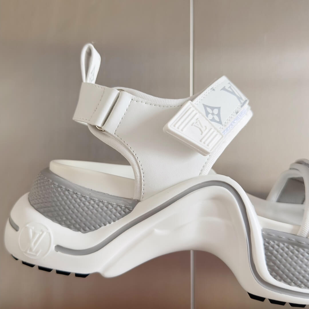 Louis Vuitton Women Sandals - Image 3