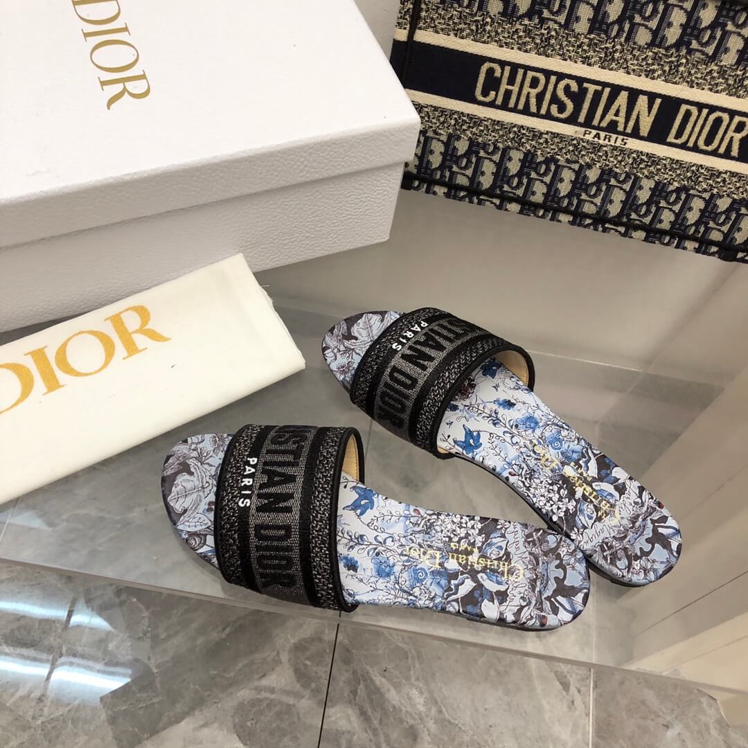 Christian Dior Slipper - Image 3