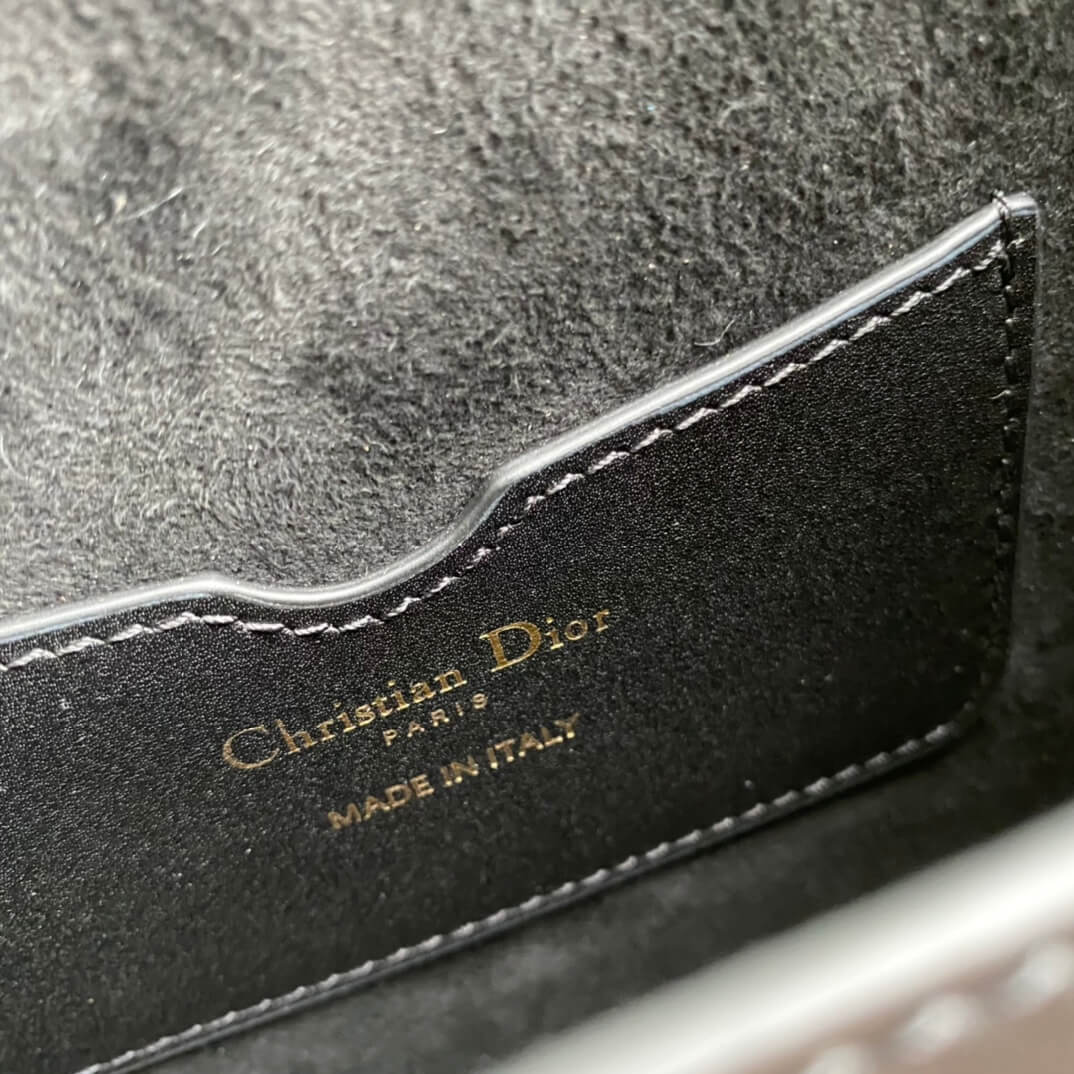 Dior Bobby Bag - Image 4