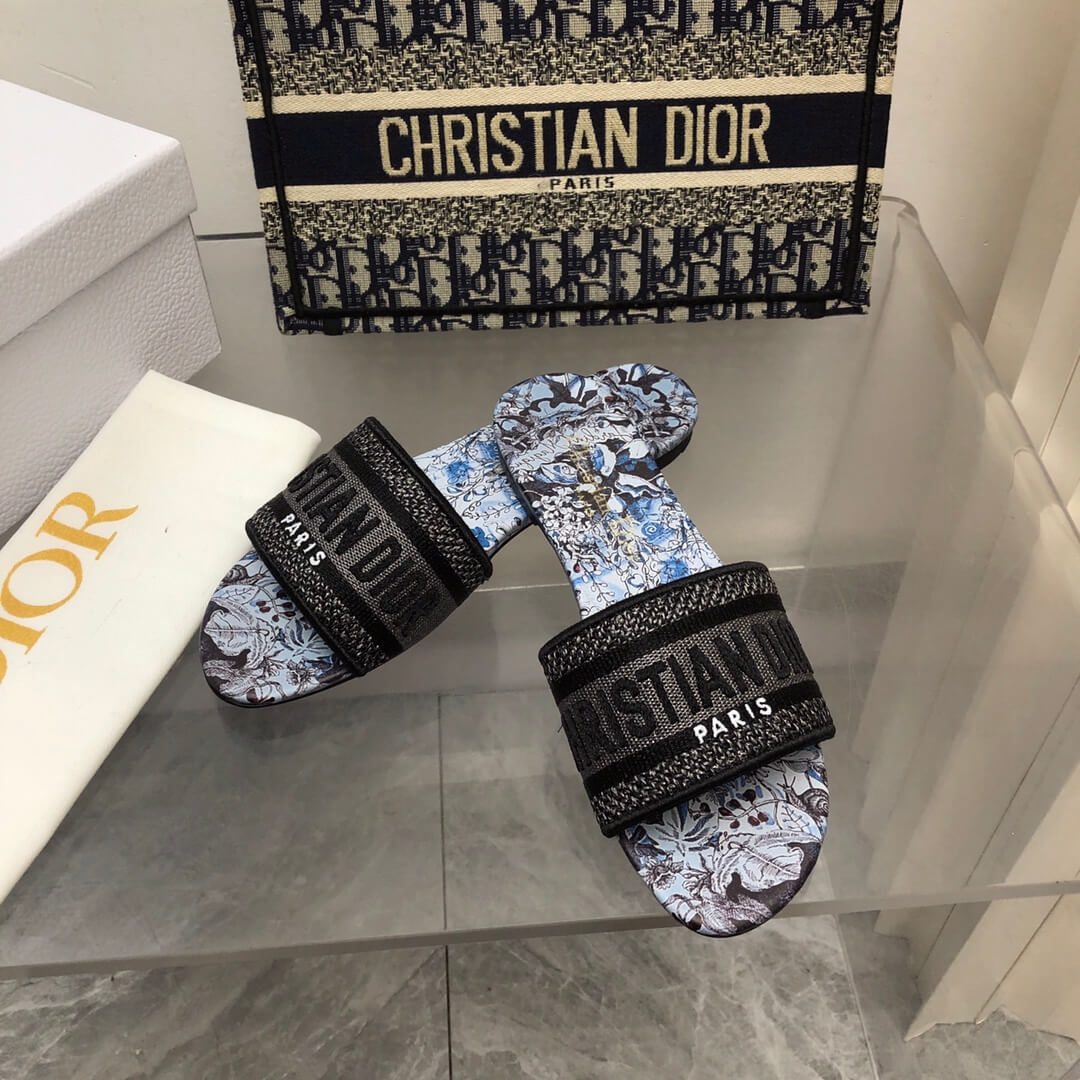 Christian Dior Slipper - Image 5