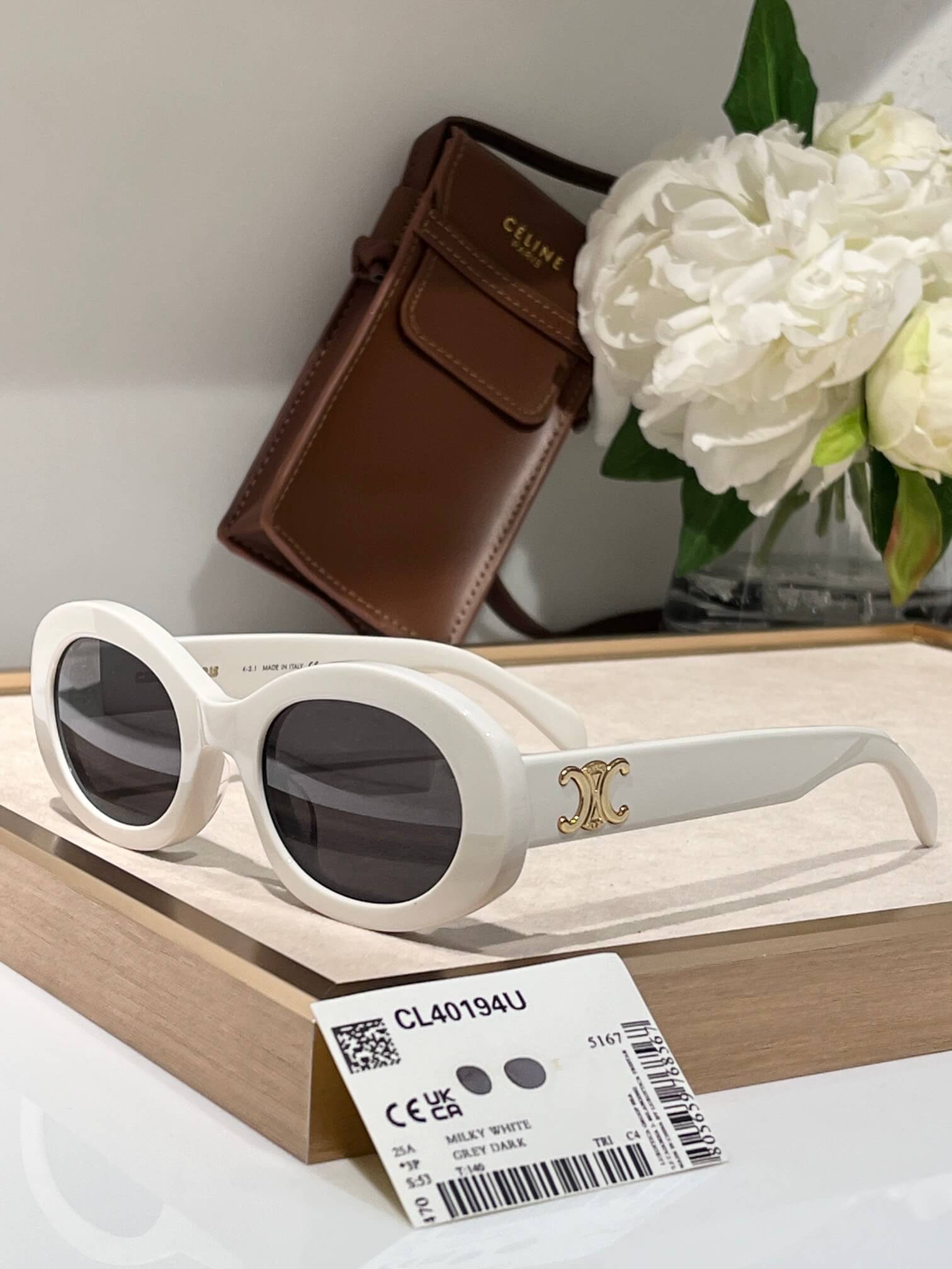 Celine Women's Triomphe Oval Sunglasses - Image 4