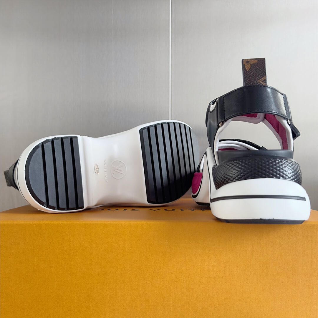 Louis Vuitton Women Sandals - Image 6