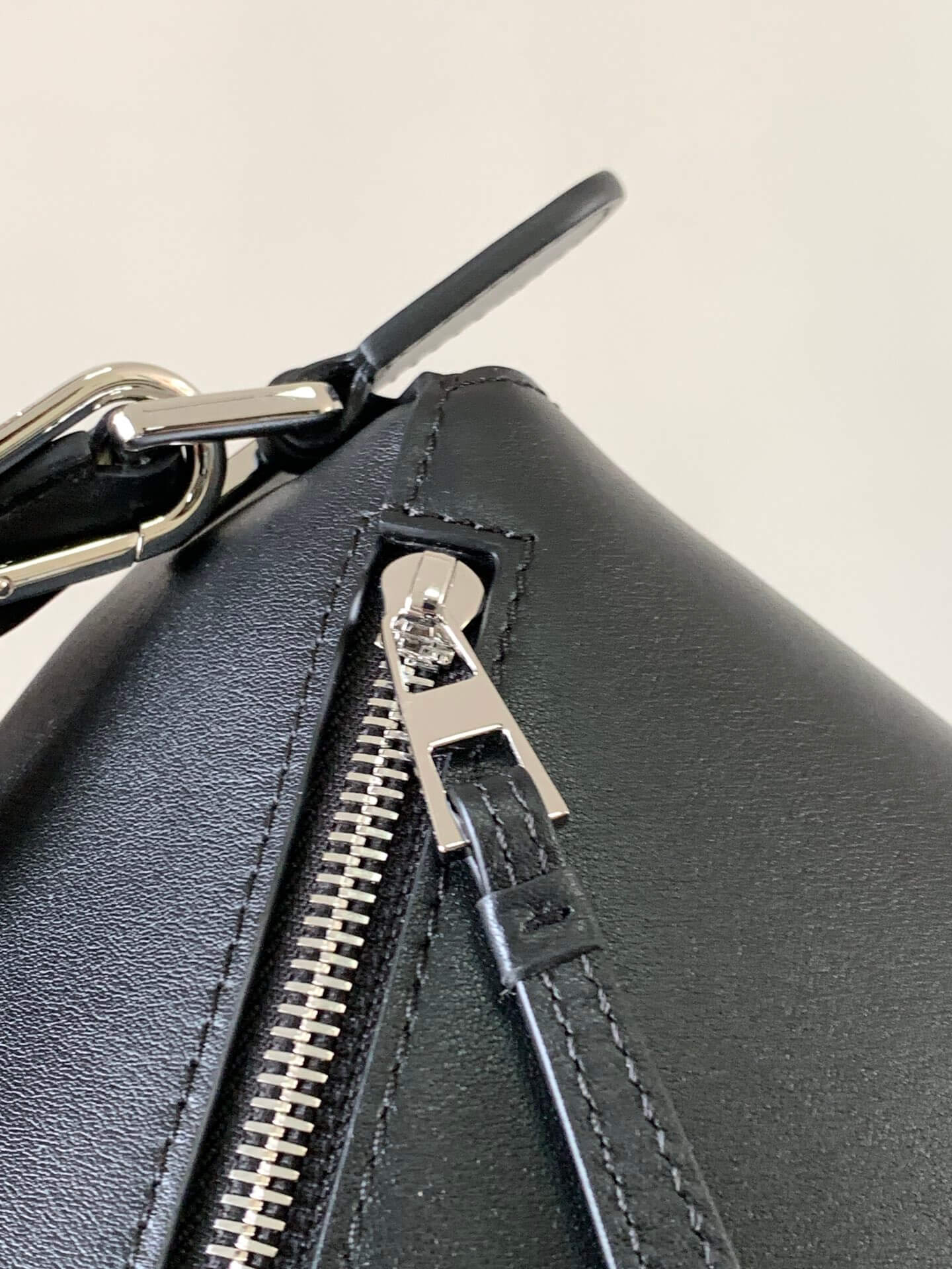 Loewe Puzzle Shoulder Bag - Image 4