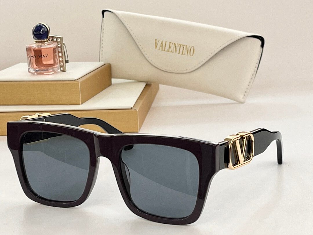 Valentino Sunglasses - Image 2