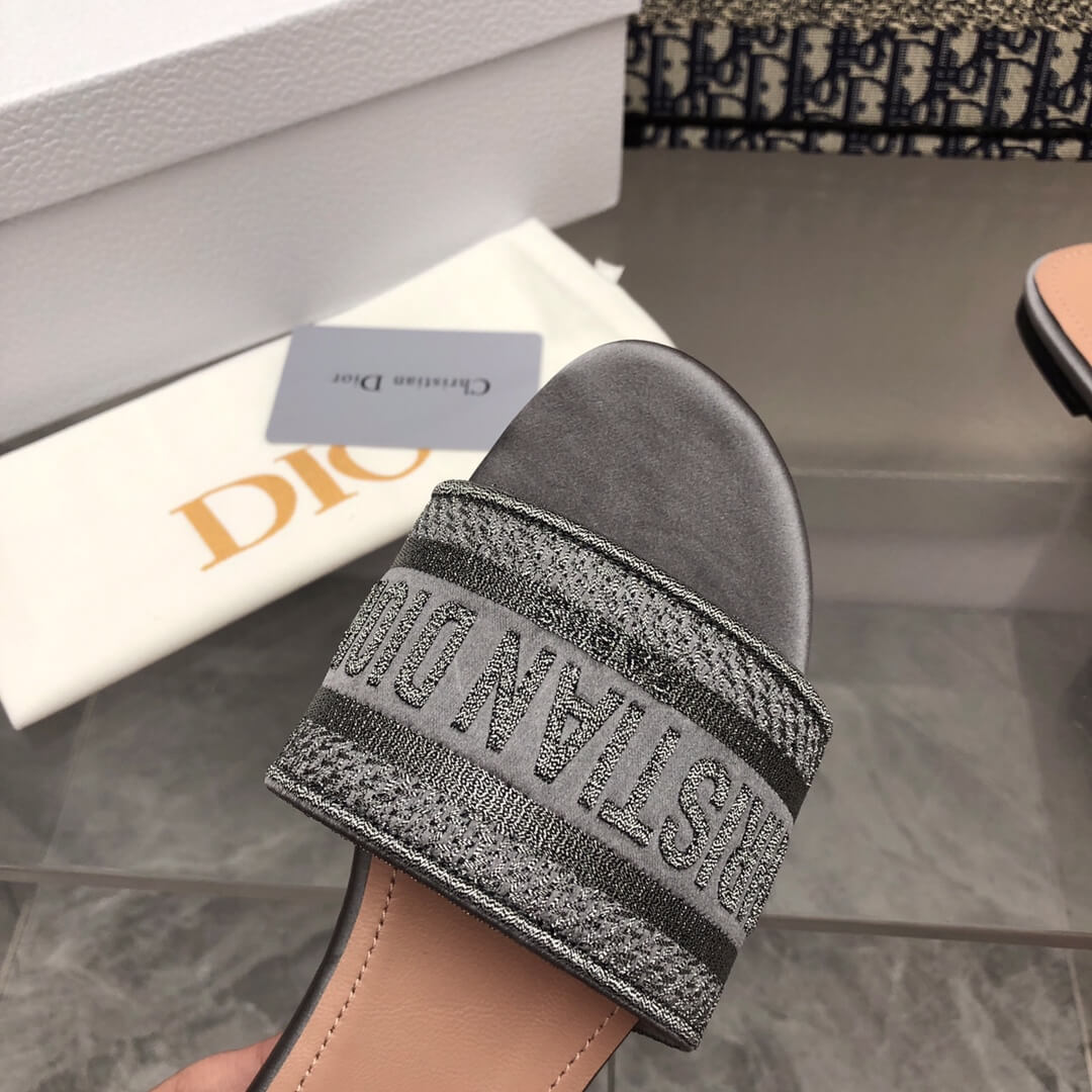 Christian Dior Slipper - Image 5