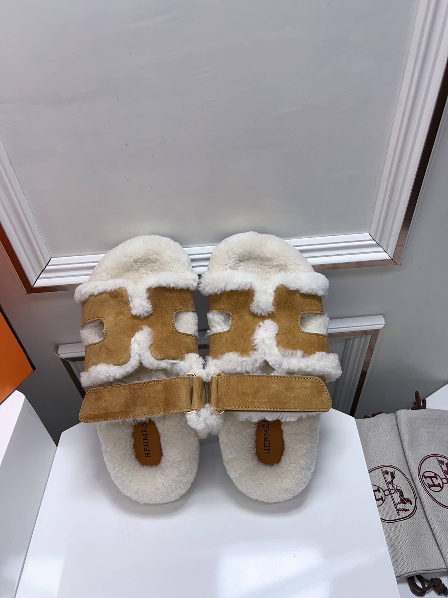 Hermes Teddy Chypre Sandal - Image 4