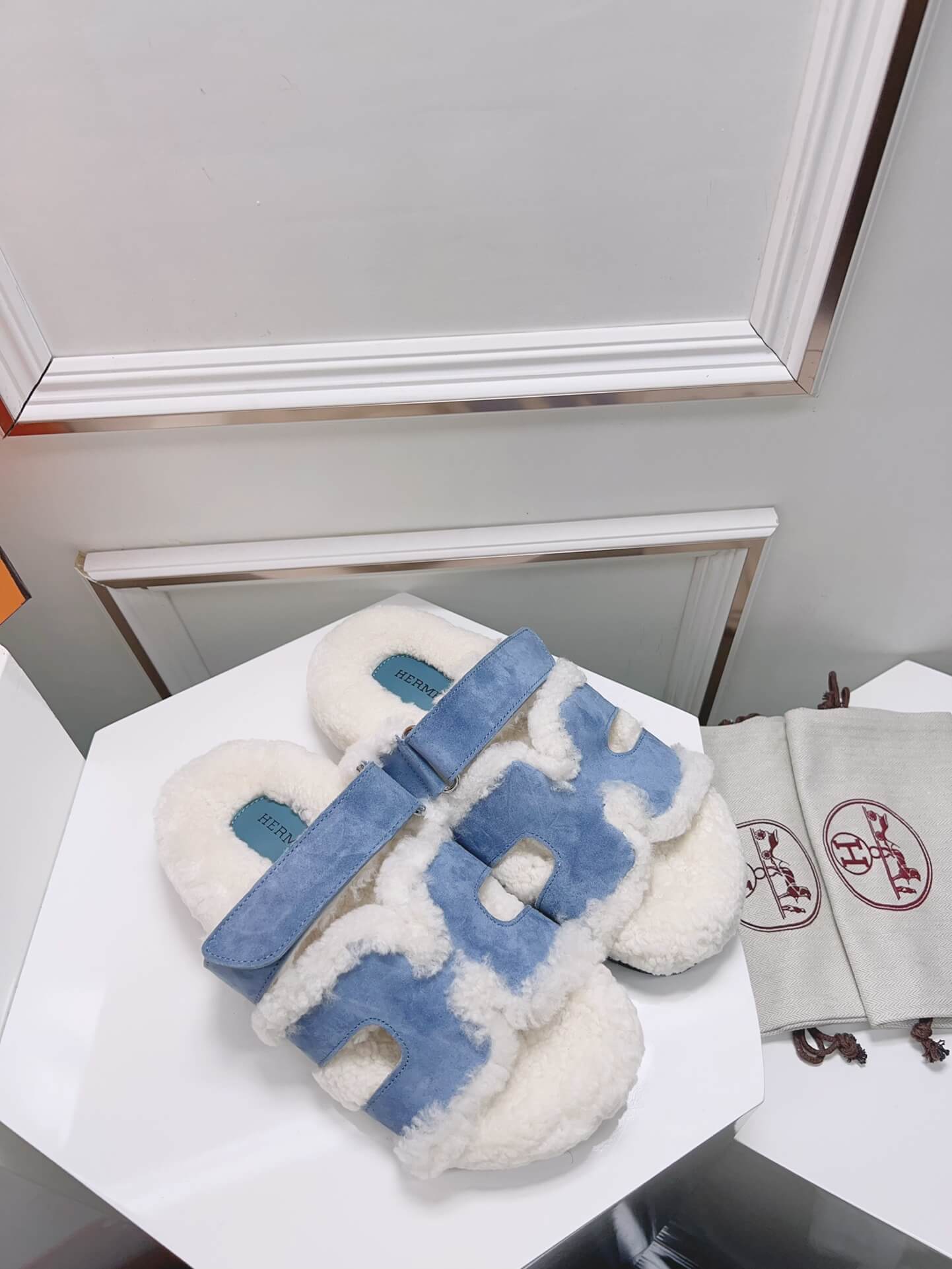 Hermes Teddy Chypre Sandal - Image 5