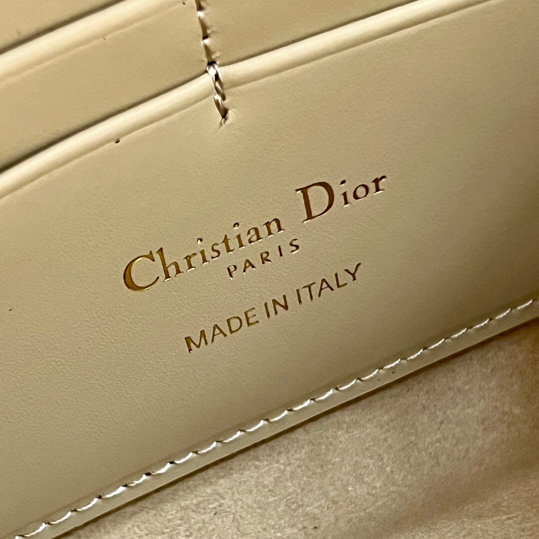 Dior Bobby East-West Pouch - Image 2
