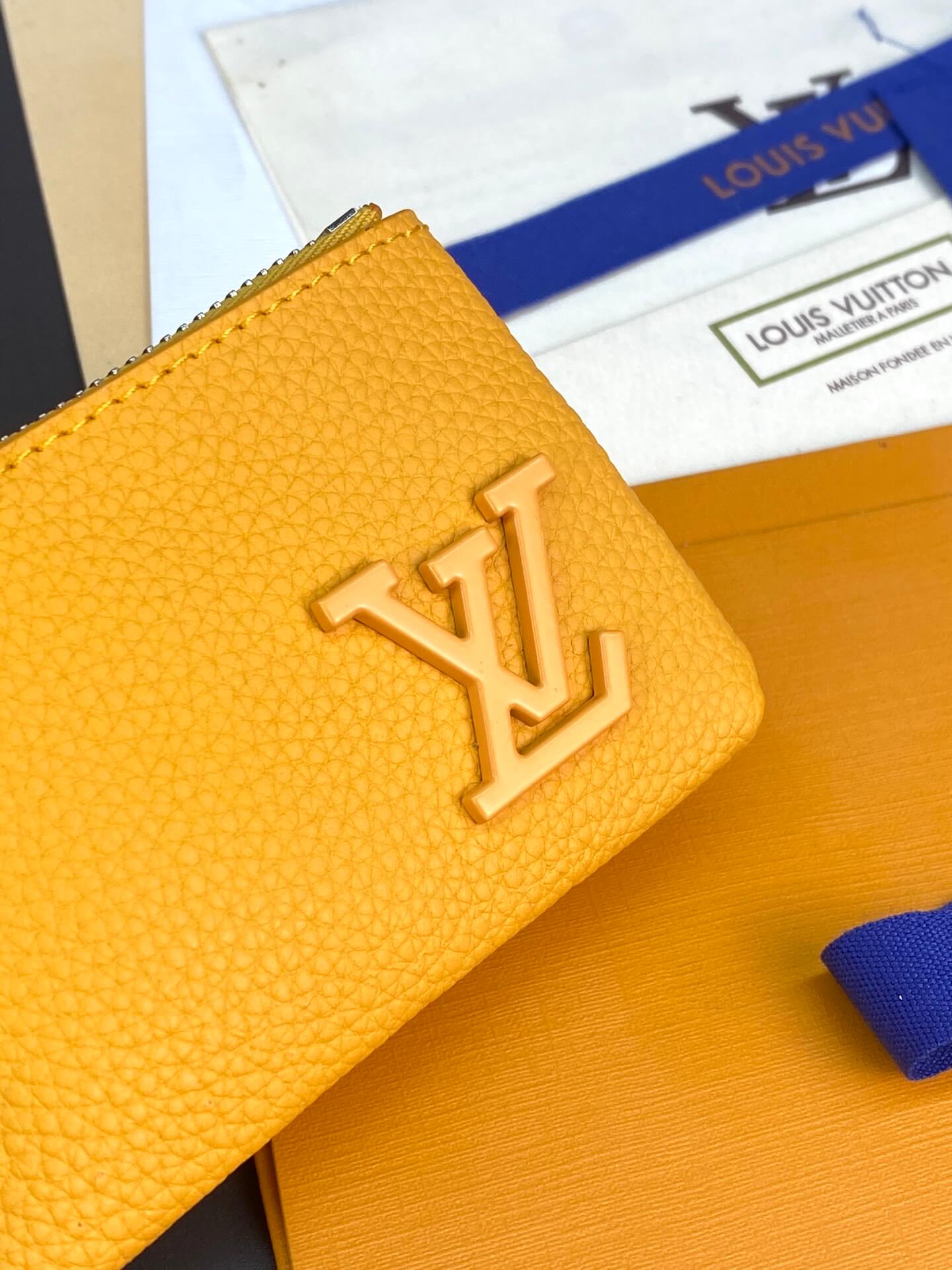 Louis Vuitton Key Pouch - Image 7