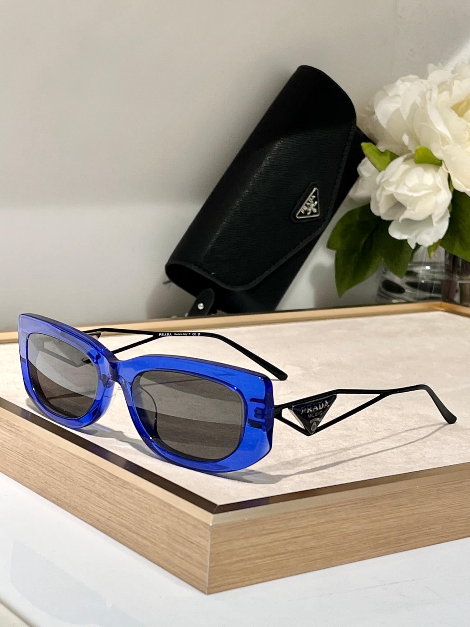 Prada PR 14YS Sunglasses - Image 2