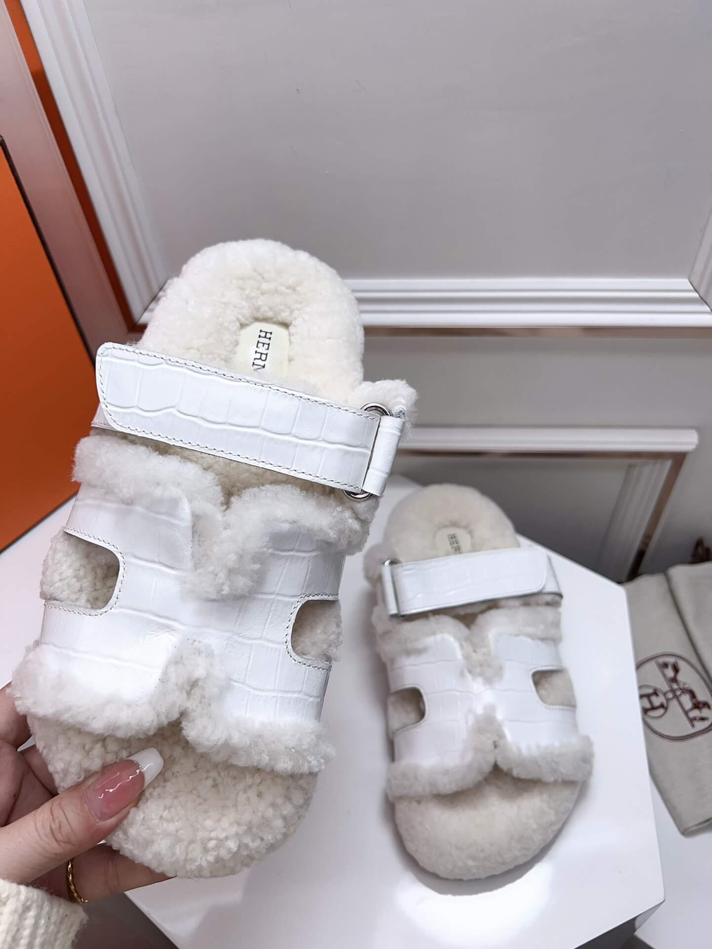 Hermes Teddy Chypre Sandal - Image 3