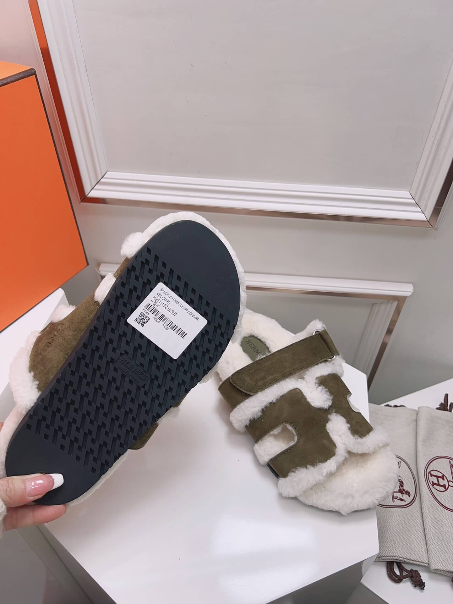 Hermes Teddy Chypre Sandal - Image 2