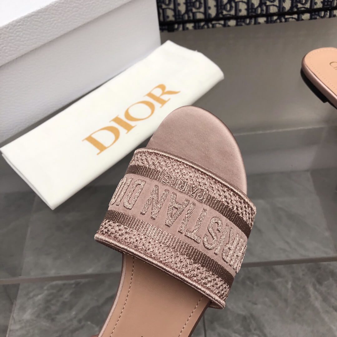 Christian Dior Slipper - Image 4